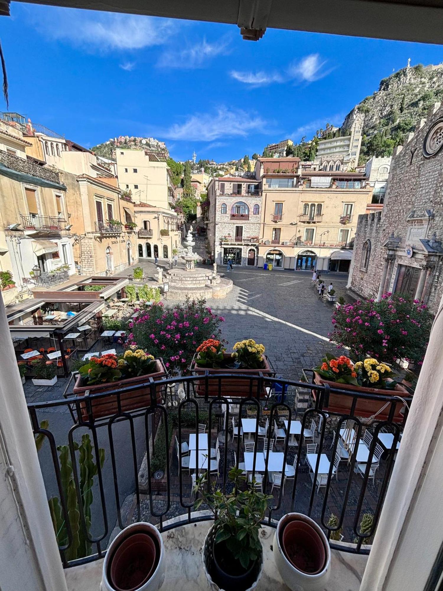 Duomo Square Apartment Taormina Exteriör bild